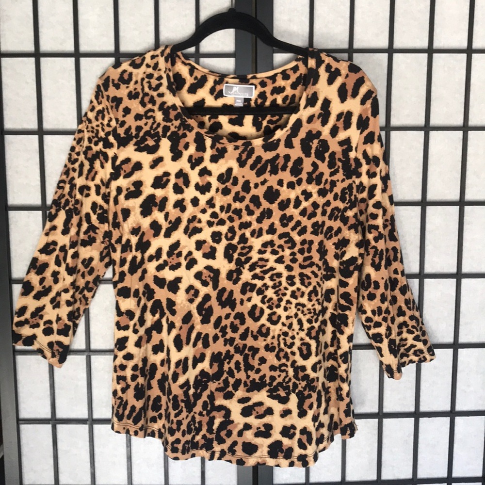 Leopard Print Swing Top with 3/4 Length Sleeves